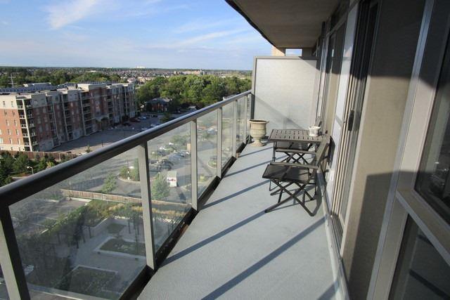 1940 Ironstone Dr, Condo with 1 bedrooms, 2 bathrooms and 1 parking in Burlington ON | Image 12