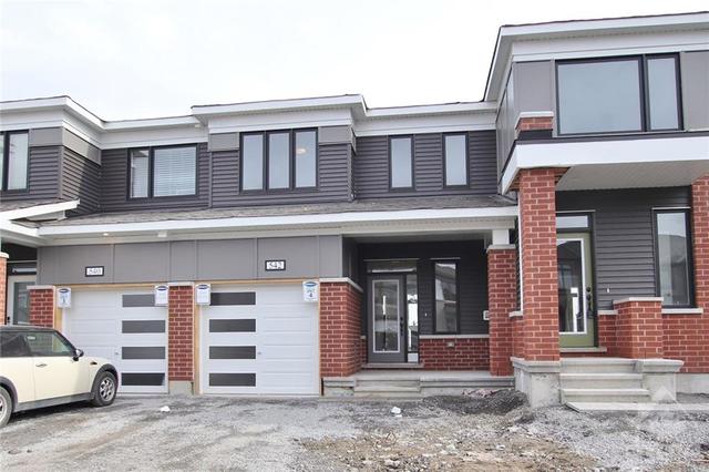 542 Arosa Way, Townhouse with 3 bedrooms, 3 bathrooms and 2 parking in Ottawa ON | Image 1