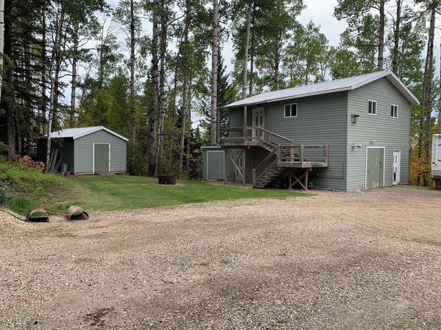 85081 Old Highway 11a, House detached with 3 bedrooms, 2 bathrooms and 1 parking in Clearwater County AB | Image 2
