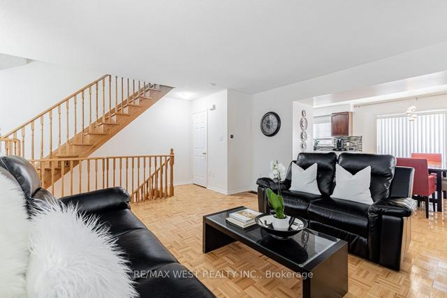 th18 - 375 Cook Rd, Townhouse with 3 bedrooms, 2 bathrooms and 3 parking in Toronto ON | Image 27