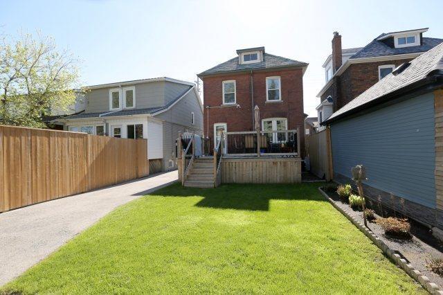 24 Ottawa St S, House detached with 3 bedrooms, 2 bathrooms and 2 parking in Hamilton ON | Image 19