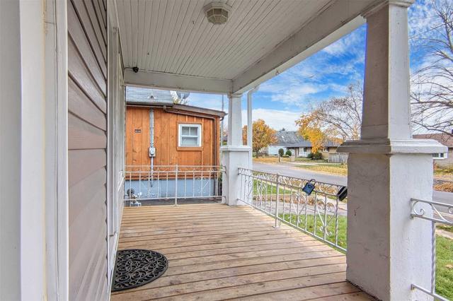 453 Cromwell Ave, House detached with 3 bedrooms, 1 bathrooms and 5 parking in Oshawa ON | Image 34
