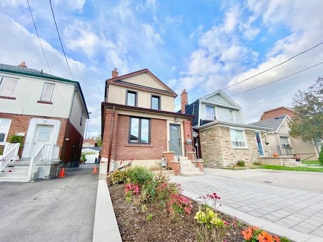 24 Manitoba St, House detached with 3 bedrooms, 2 bathrooms and 2 parking in Toronto ON | Image 11