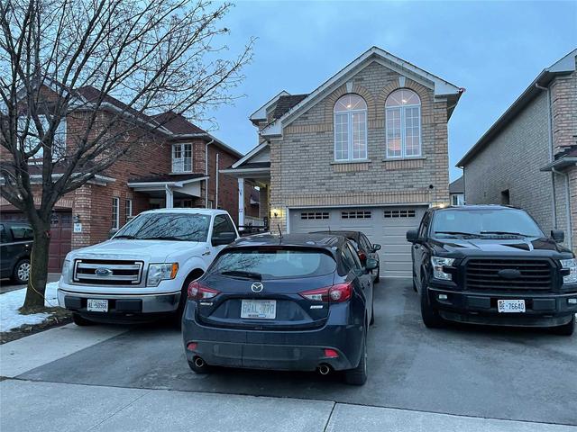 12 Prince Cres, House detached with 3 bedrooms, 3 bathrooms and 8 parking in Brampton ON | Image 1