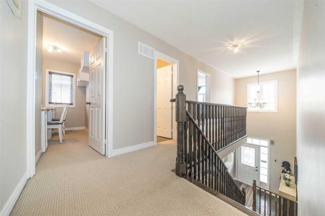56 Stotts Cres, House detached with 4 bedrooms, 4 bathrooms and 2 parking in Markham ON | Image 9