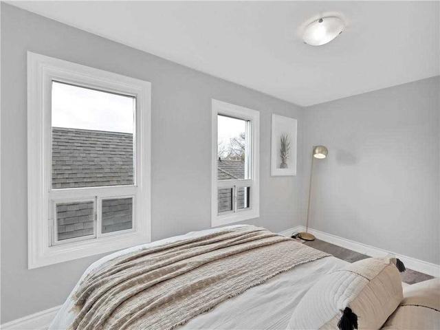 52 East 24th St, House detached with 3 bedrooms, 1 bathrooms and 1 parking in Hamilton ON | Image 16
