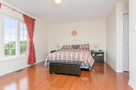 42 Moldovan Dr, House detached with 4 bedrooms, 3 bathrooms and 4 parking in Brampton ON | Image 6