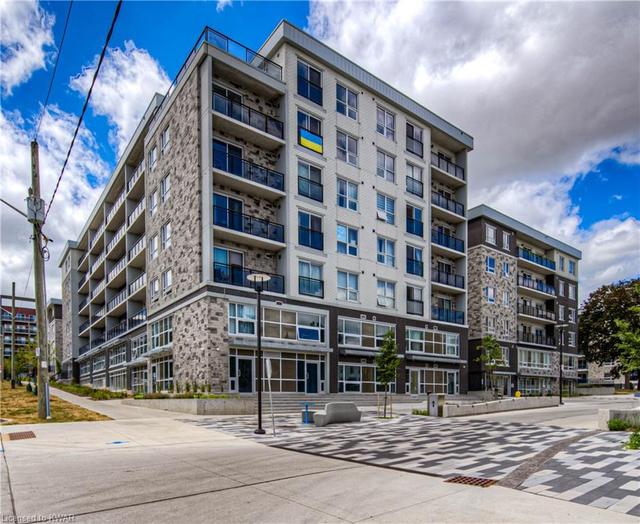 b215 - 275 Larch Street, House attached with 1 bedrooms, 1 bathrooms and null parking in Waterloo ON | Image 2