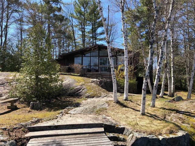 99 Island Dr, House detached with 3 bedrooms, 1 bathrooms and 4 parking in Trent Lakes ON | Image 1