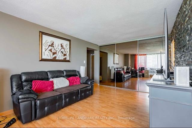 1402 - 177 Linus Rd E, Condo with 2 bedrooms, 1 bathrooms and 1 parking in Toronto ON | Image 25