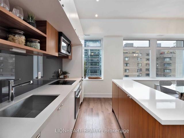 605 - 111 St Clair Ave W, Condo with 2 bedrooms, 2 bathrooms and 1 parking in Toronto ON | Image 27