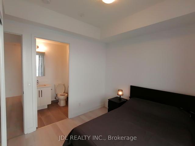 2112 - 5180 Yonge St, Condo with 2 bedrooms, 2 bathrooms and 1 parking in Toronto ON | Image 2