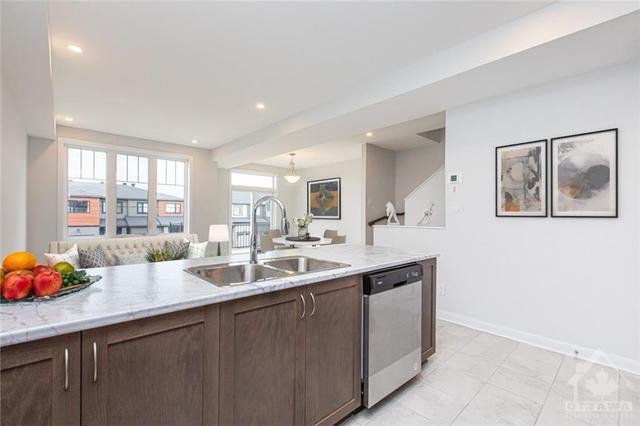 314 Shepperton Street, Townhouse with 2 bedrooms, 2 bathrooms and 3 parking in Ottawa ON | Image 13