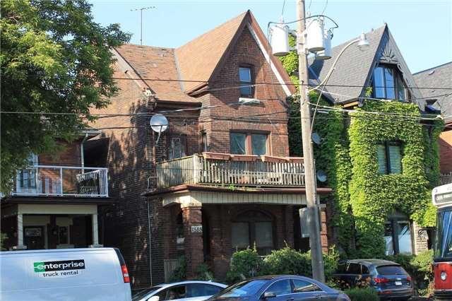 1588 King St W, House detached with 5 bedrooms, 1 bathrooms and 1 parking in Toronto ON | Image 1