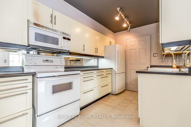 1903 - 45 Carlton St, Condo with 2 bedrooms, 2 bathrooms and 1 parking in Toronto ON | Image 20