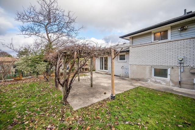 99 Alison Ave, House detached with 3 bedrooms, 2 bathrooms and 3 parking in Cambridge ON | Image 25