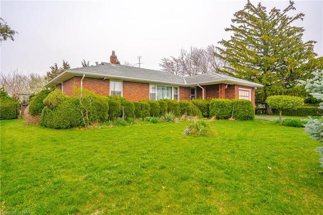 2 Foley Crescent, House detached with 3 bedrooms, 1 bathrooms and 2 parking in Thorold ON | Image 4