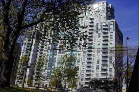 lph06 - 188 Doris Ave, Condo with 3 bedrooms, 3 bathrooms and 1 parking in Toronto ON | Image 1