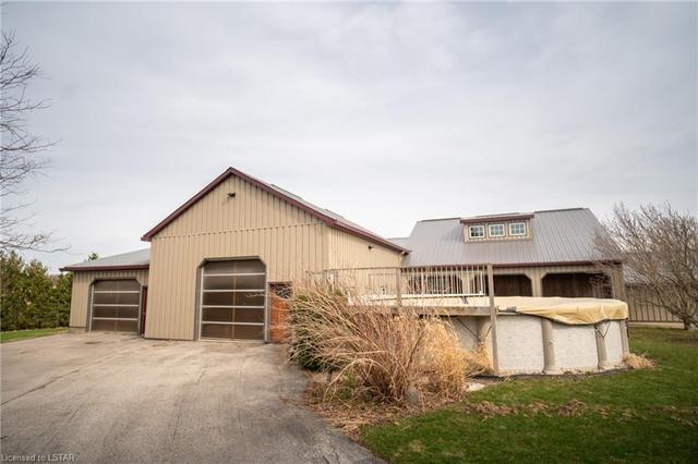 83604 Lucknow Line, House detached with 5 bedrooms, 2 bathrooms and 7 parking in Ashfield Colborne Wawanosh ON | Image 12