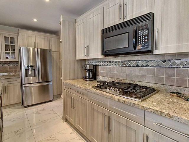 1122 Glencairn Ave, House detached with 4 bedrooms, 4 bathrooms and 6 parking in Toronto ON | Image 3