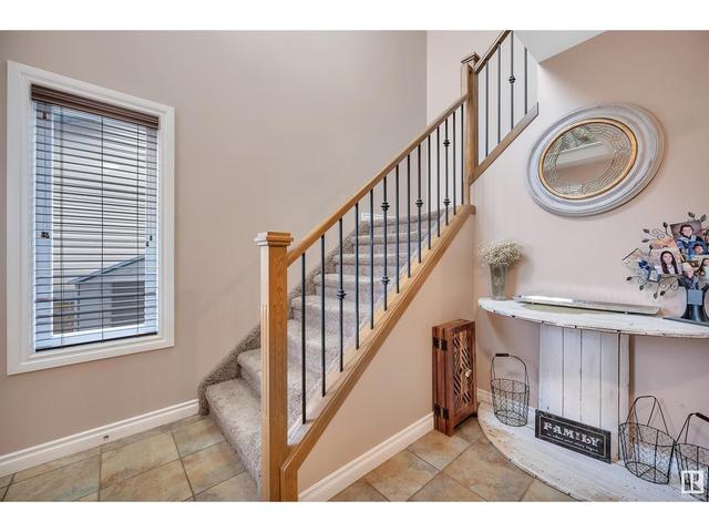 3817 52 St, House detached with 3 bedrooms, 3 bathrooms and null parking in Gibbons AB | Image 25
