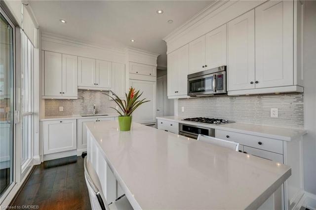 815 - 11 Bronte Road, House attached with 2 bedrooms, 2 bathrooms and 2 parking in Oakville ON | Image 9