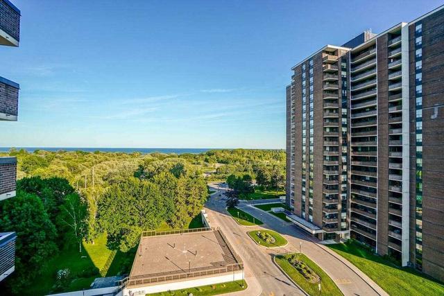 1002 - 1535 Lakeshore Rd E, Condo with 3 bedrooms, 2 bathrooms and 1 parking in Mississauga ON | Image 19