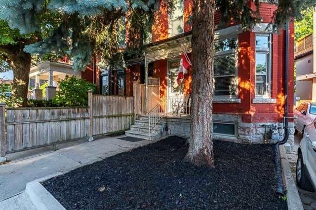 287 Lisgar St, House semidetached with 5 bedrooms, 4 bathrooms and 3 parking in Toronto ON | Image 23