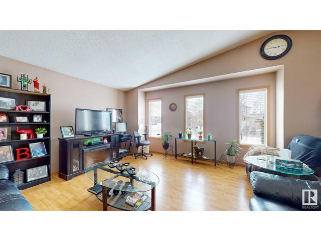 4705 47 St, House detached with 8 bedrooms, 3 bathrooms and 6 parking in Legal AB | Image 12