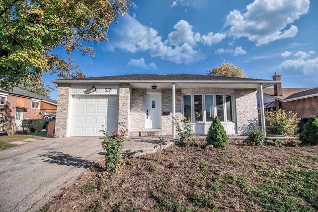 317 Balmoral Dr, House detached with 3 bedrooms, 2 bathrooms and 2 parking in Brampton ON | Image 1