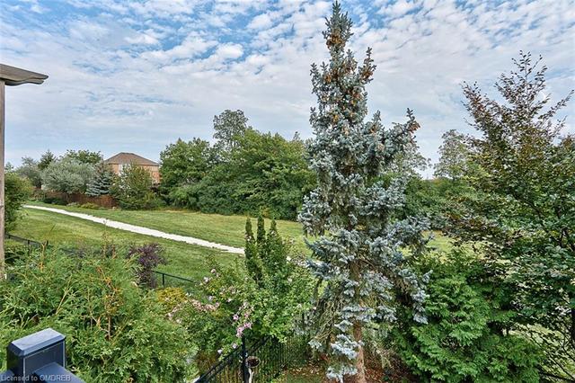 1134 Woodington Lane, House attached with 4 bedrooms, 3 bathrooms and 2 parking in Oakville ON | Image 39