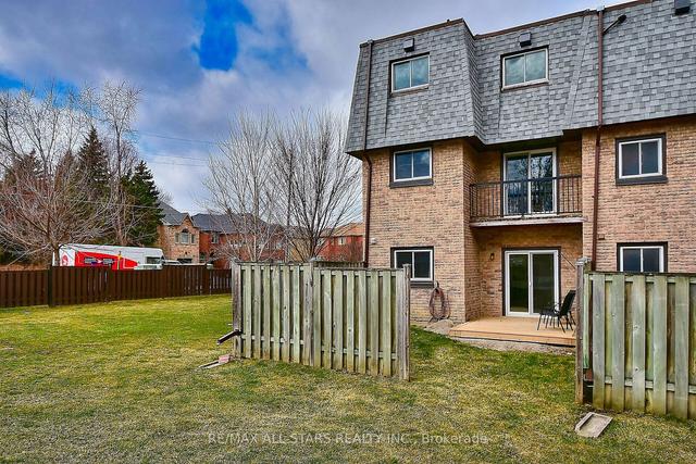 50 - 1 Woodglen Way, Townhouse with 3 bedrooms, 3 bathrooms and 2 parking in Markham ON | Image 32