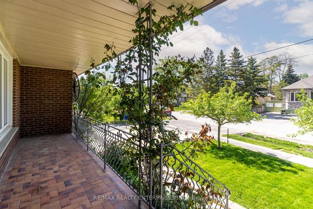 1071 Enola Ave, House detached with 3 bedrooms, 2 bathrooms and 4 parking in Mississauga ON | Image 23