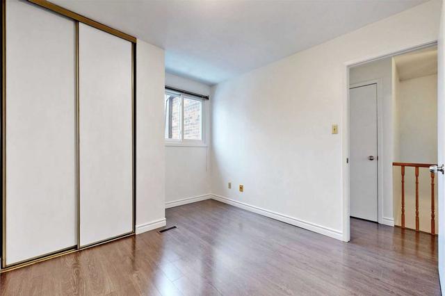 27 Poets Walkway, Townhouse with 3 bedrooms, 2 bathrooms and 1 parking in Toronto ON | Image 24