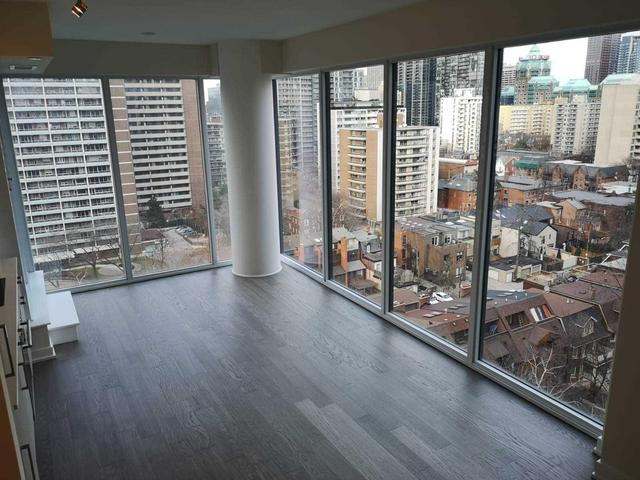 1205 - 17 Dundonald St, Condo with 1 bedrooms, 1 bathrooms and null parking in Toronto ON | Image 1