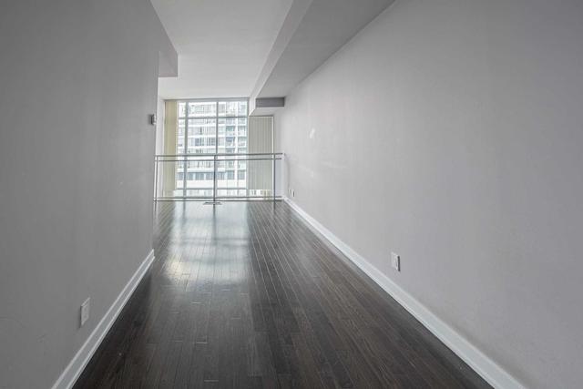 lph16 - 21 Nelson St, Condo with 1 bedrooms, 2 bathrooms and 2 parking in Toronto ON | Image 16