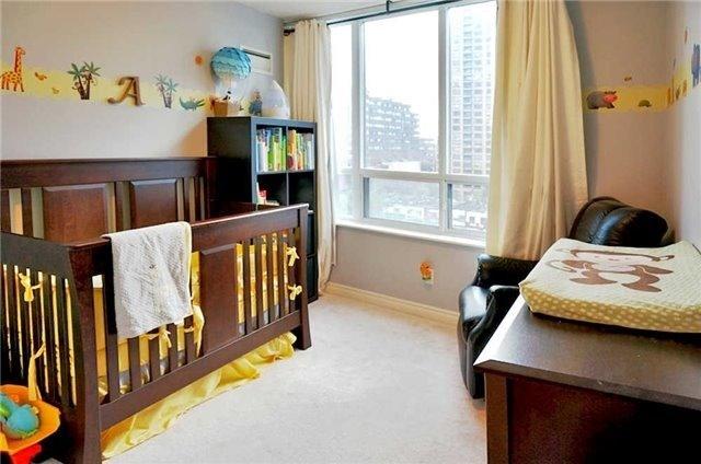 1002 - 18 Spring Garden Ave, Condo with 2 bedrooms, 2 bathrooms and 1 parking in Toronto ON | Image 2