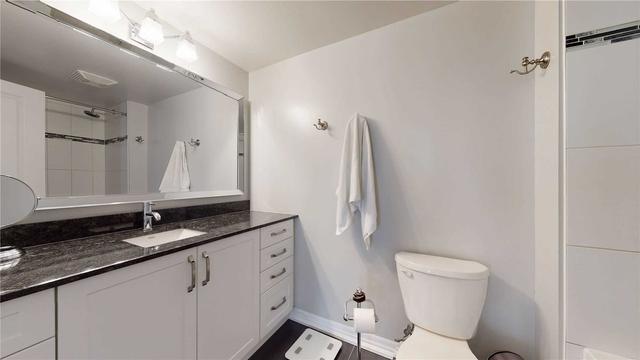 242 Rideau St, Condo with 2 bedrooms, 2 bathrooms and 1 parking in Ottawa ON | Image 4