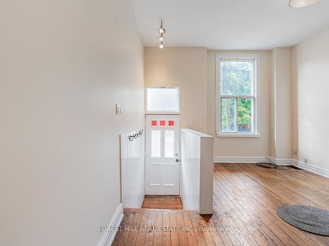 634 Wellington St W, House attached with 4 bedrooms, 2 bathrooms and 0 parking in Toronto ON | Image 12