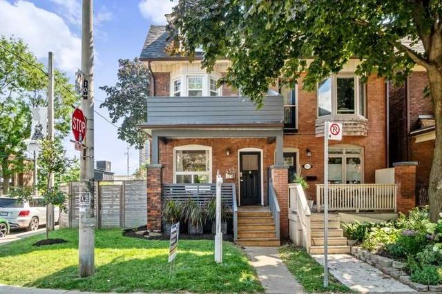 453 Pacific Ave, House semidetached with 3 bedrooms, 3 bathrooms and 1 parking in Toronto ON | Image 1