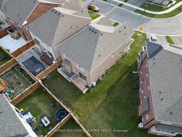 1026 Tigerlily Tr, House detached with 3 bedrooms, 3 bathrooms and 6 parking in Pickering ON | Image 20