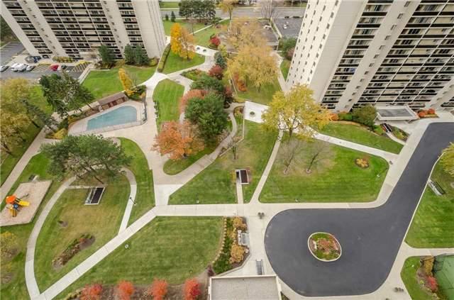 2010 - 812 Burnhamthorpe Rd, Condo with 3 bedrooms, 2 bathrooms and 1 parking in Toronto ON | Image 20