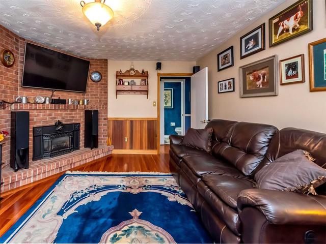 2438 Cavendish Dr, House detached with 4 bedrooms, 4 bathrooms and 4 parking in Burlington ON | Image 4