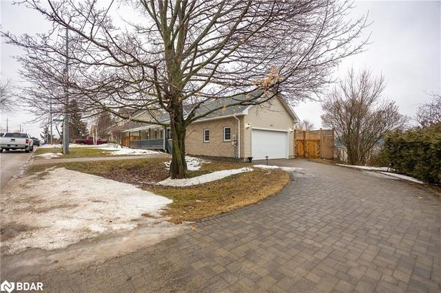 293 Peel Street, House detached with 4 bedrooms, 3 bathrooms and null parking in Saugeen Shores ON | Image 5