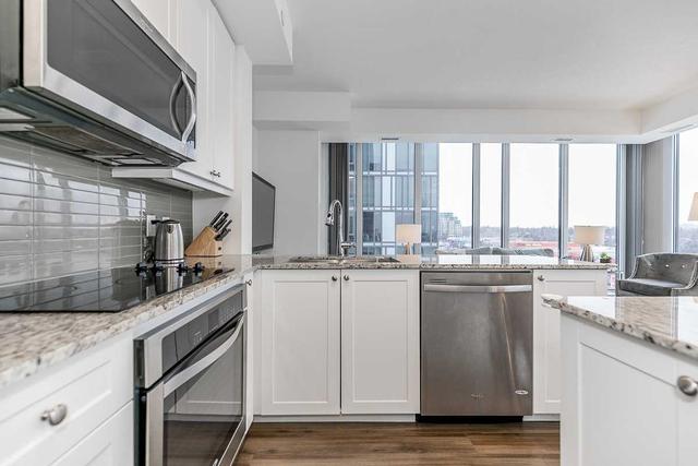611b - 9600 Yonge St, Condo with 2 bedrooms, 2 bathrooms and 2 parking in Richmond Hill ON | Image 6