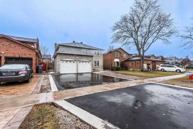 4233 Regency Dr, House detached with 4 bedrooms, 5 bathrooms and 6 parking in Mississauga ON | Card Image