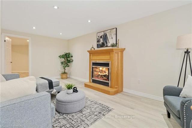 11 - 115 Glenwood Dr, Condo with 1 bedrooms, 3 bathrooms and 6 parking in Brantford ON | Image 15