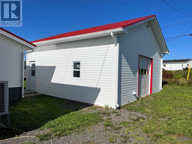 52 Hickman Street, House detached with 2 bedrooms, 2 bathrooms and null parking in Grand Bank NL | Image 12