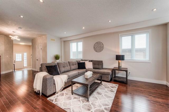 313 Zeller Dr, House detached with 4 bedrooms, 3 bathrooms and 4 parking in Kitchener ON | Image 38