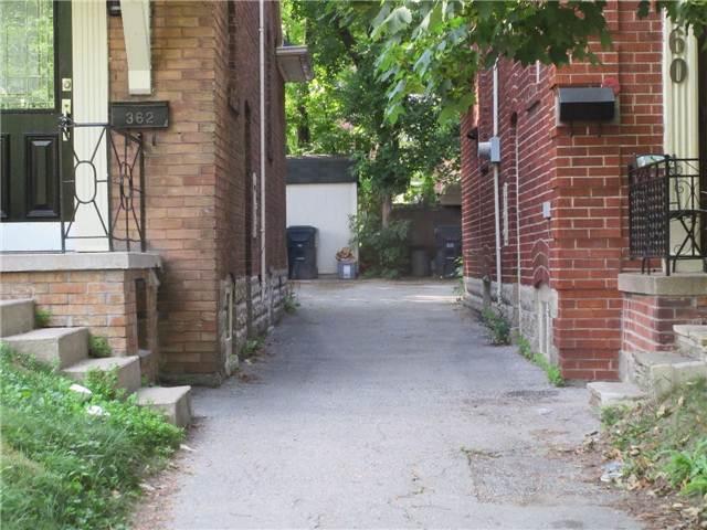 362 Brookdale Ave, House detached with 3 bedrooms, 2 bathrooms and 2 parking in Toronto ON | Image 5